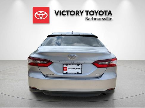 Used 2022 Toyota Camry LE FWD image 4