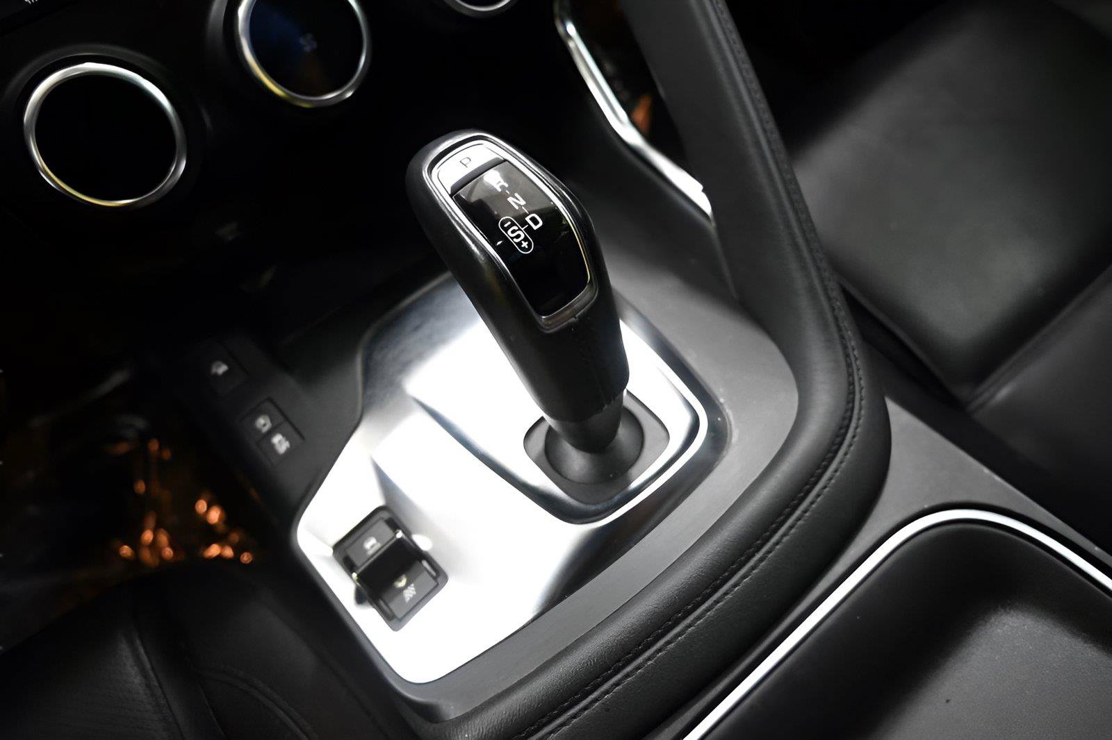 Used 2019 Jaguar E-PACE SE AWD/4WD image 21