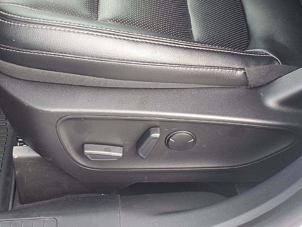 Certified 2022 Ford Escape SEL AWD/4WD image 5