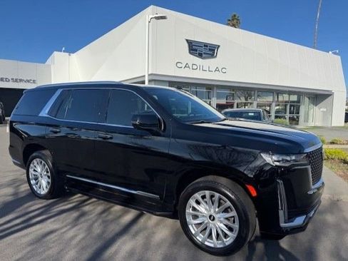 Used 2021 Cadillac Escalade Luxury image 1