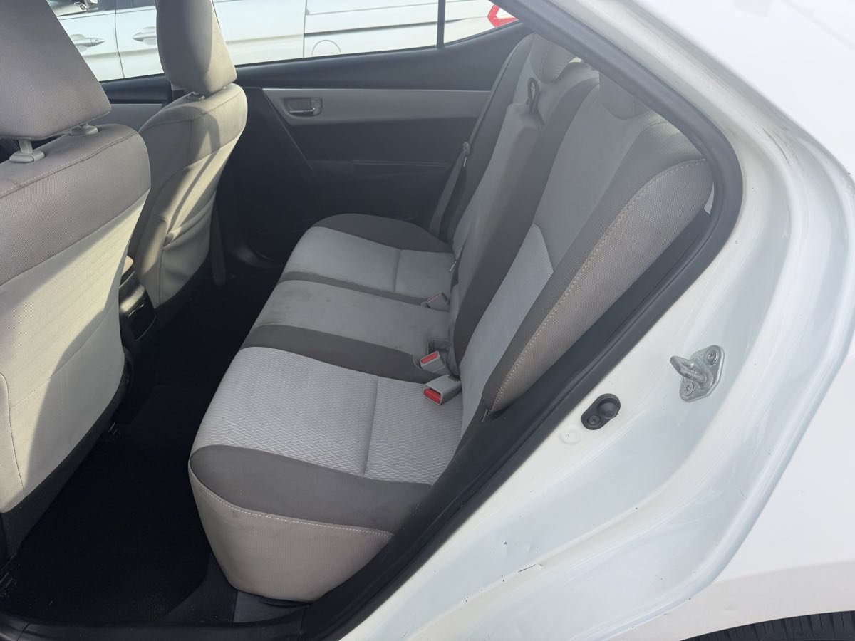 Used 2017 Toyota Corolla LE FWD image 19