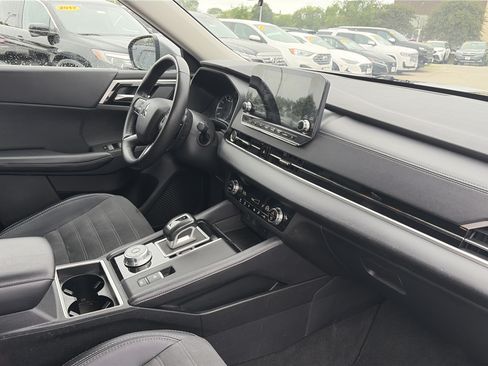 Used 2024 Mitsubishi Outlander SE AWD/4WD image 15