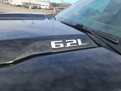 Used 2023 Chevrolet Silverado 1500 ZR2 w/ Technology Package AWD/4WD image 12