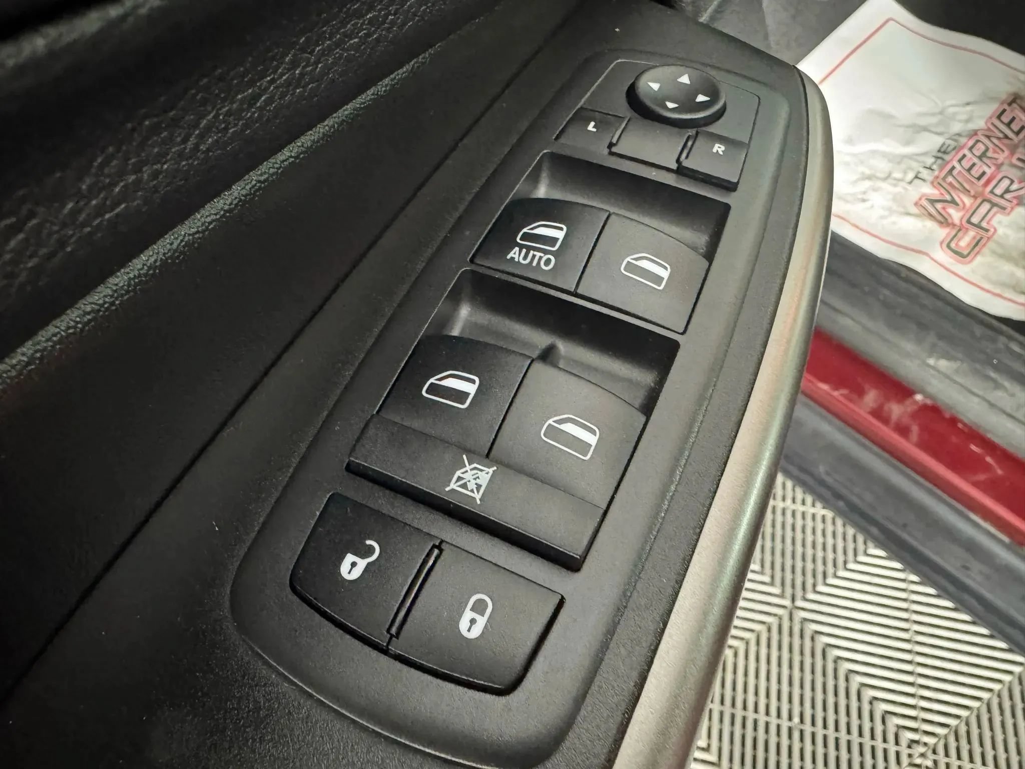 Used 2019 Jeep Cherokee Latitude w/ Popular Appearance Group FWD image 36