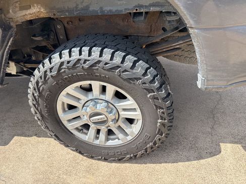 Used 2017 Ford F250 XLT w/ XLT Value Package image 10