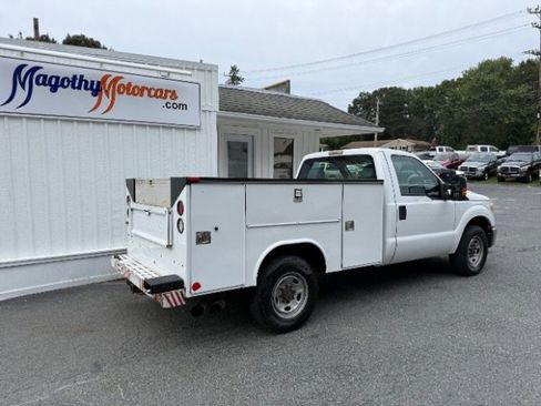 Used 2016 Ford F250 XL w/ Power Equipment Group image 3