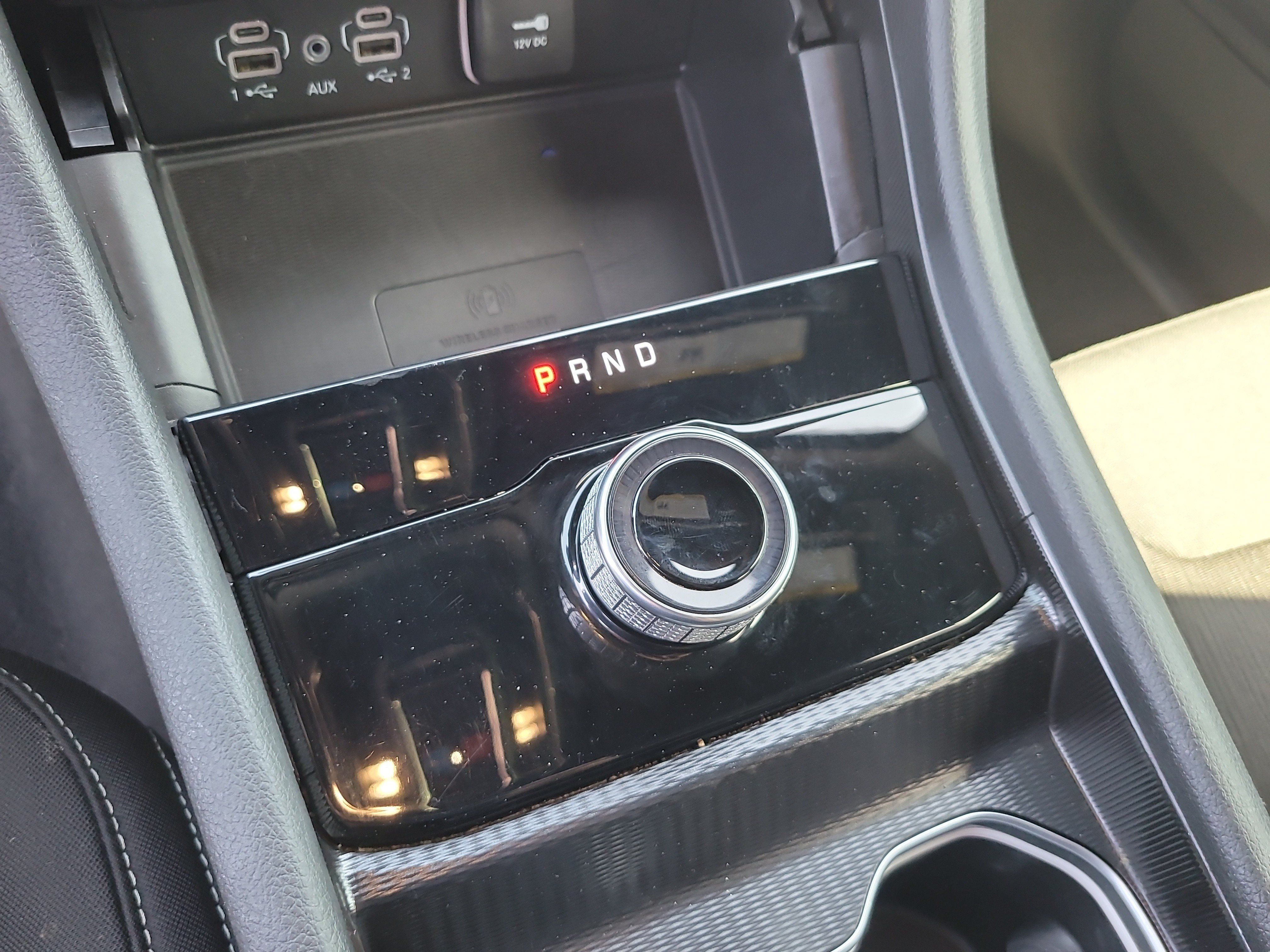 Used 2025 Jeep Grand Cherokee Laredo w/ Luxury Tech Group I RWD image 24