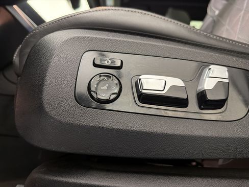 Used 2024 BMW X5 xDrive40i AWD/4WD image 14