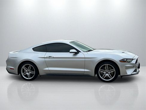 Used 2019 Ford Mustang Premium w/ Ecoboost Performance Package image 4