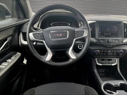 Used 2023 GMC Terrain SLE w/ Driver Convenience Package FWD image 8