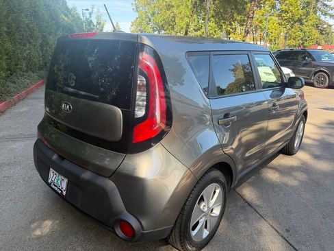 Used 2016 Kia Soul FWD image 4