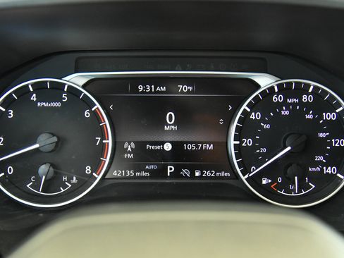Used 2025 Nissan Rogue SV AWD/4WD image 27