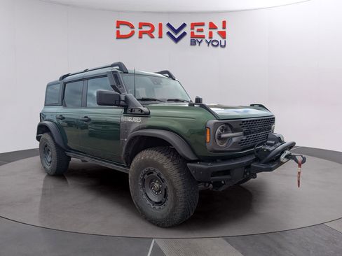 Used 2024 Ford Bronco Everglades image 7