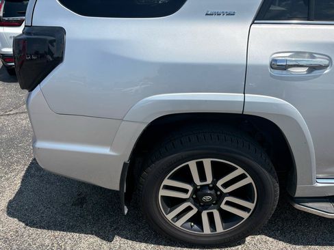 Used 2018 Toyota 4Runner Limited AWD/4WD image 12