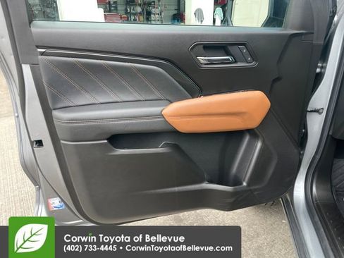 Used 2025 GMC Canyon AT4 AWD/4WD image 10