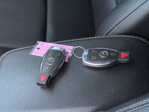 Used 2020 Mercedes-Benz GLA 250 4MATIC image 15