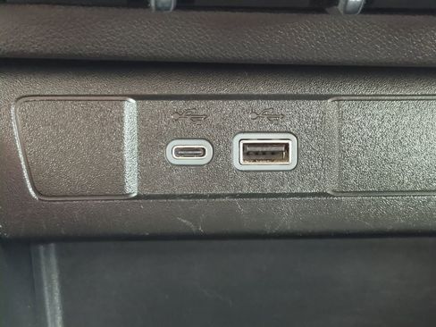 Used 2024 GMC Canyon AT4 w/ AT4 Premium Package image 21