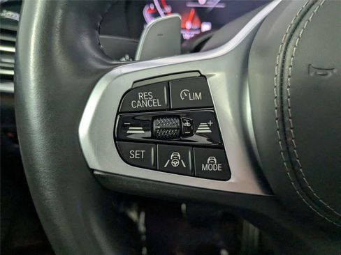 Used 2020 BMW X6 sDrive40i w/ M Sport Package image 18