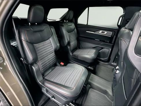 New 2026 Ford Explorer ST-Line w/ ST-Line Street Pack image 11