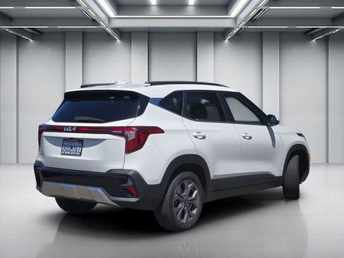 Certified 2024 Kia Seltos S FWD image 4