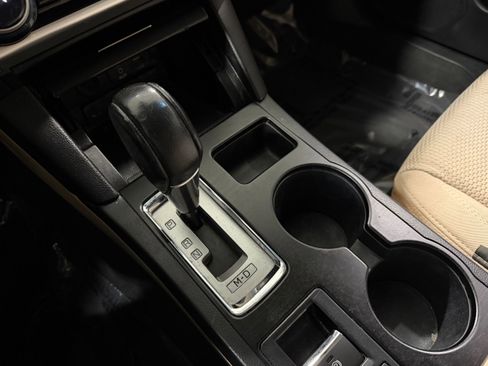 Used 2018 Subaru Outback 2.5i Premium image 14