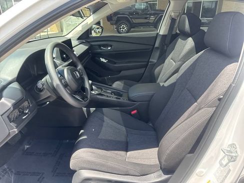 Used 2025 Honda Accord SE image 8