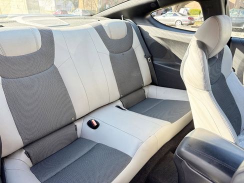 Used 2013 Hyundai Genesis 2.0T image 20