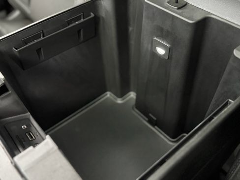 Used 2021 GMC Sierra 3500 Denali w/ Denali Ultimate Package image 31