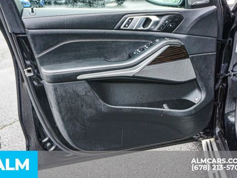 Used 2025 BMW X5 xDrive50e image 53