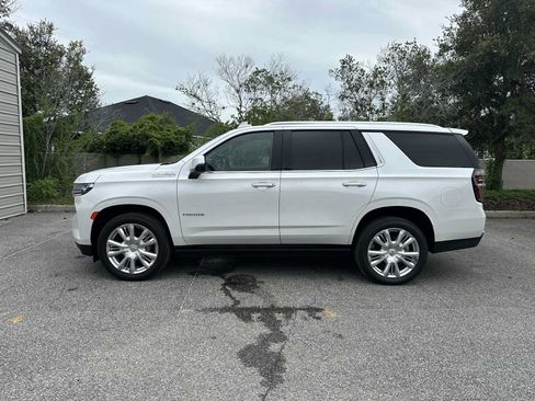 Used 2023 Chevrolet Tahoe High Country w/ Premium Package 2 AWD/4WD image 3