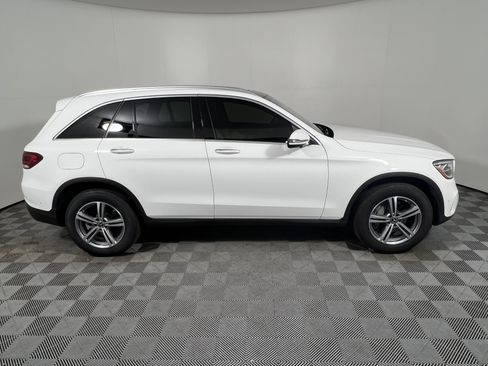Used 2022 Mercedes-Benz GLC 300 image 6