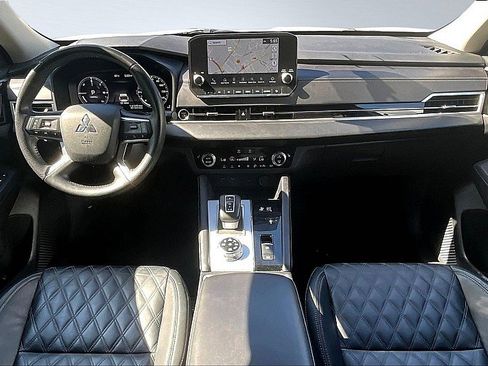 Used 2023 Mitsubishi Outlander SEL AWD/4WD image 26