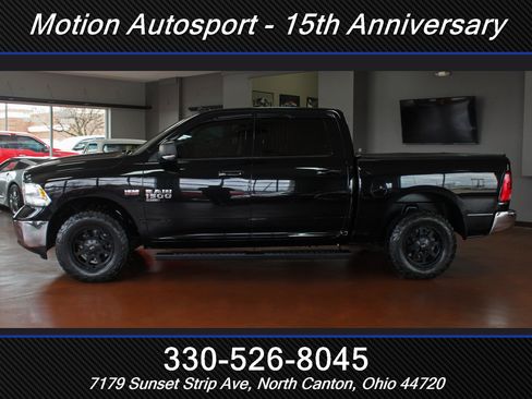 Used 2020 RAM 1500 Classic SLT w/ Luxury Group AWD/4WD image 7