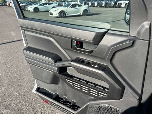 New 2026 Toyota Tacoma SR5 AWD/4WD image 9