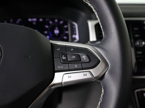 Used 2022 Volkswagen Atlas SE w/ Black Wheel Package image 34