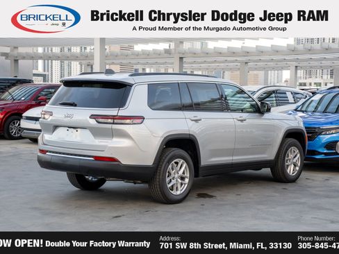 New 2025 Jeep Grand Cherokee L Laredo image 5