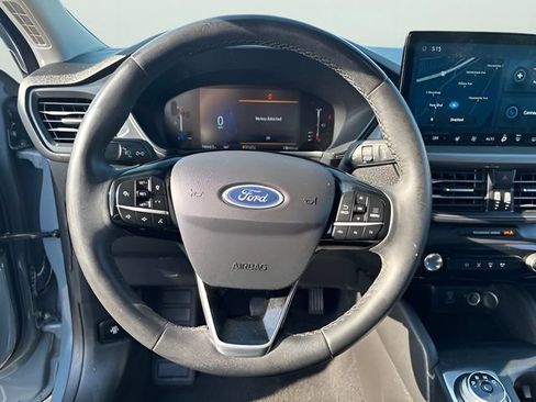 Used 2023 Ford Escape SE FWD image 16