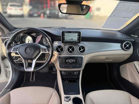 Used 2014 Mercedes-Benz CLA 250 image 19