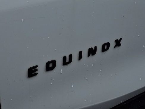 Used 2023 Chevrolet Equinox RS AWD/4WD image 7