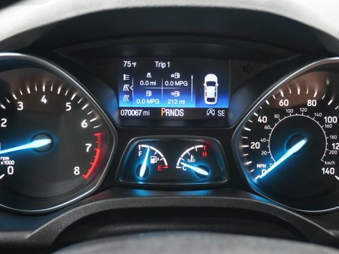 Used 2017 Ford Escape SE FWD image 17