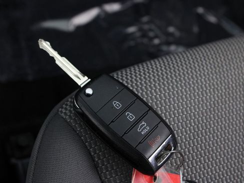 Used 2017 Kia Forte LX image 26