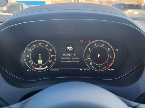 New 2024 Jaguar E-PACE R-Dynamic SE image 8