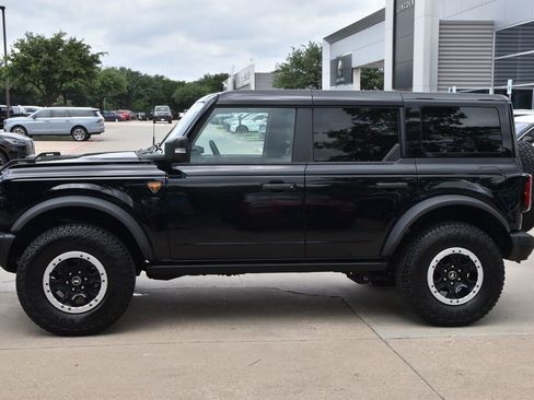 Certified 2025 Ford Bronco Badlands AWD/4WD image 12