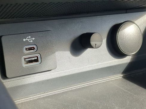 Used 2025 Ford Mustang GT Premium image 21