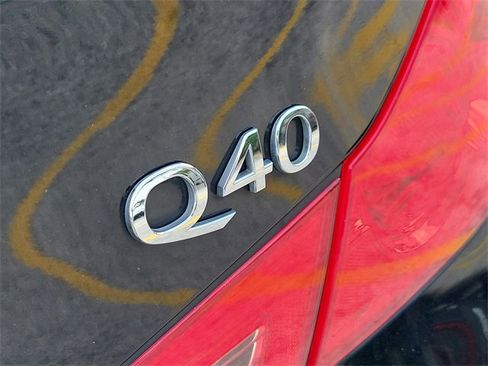 Used 2015 INFINITI Q40 w/ Moonroof Package image 6
