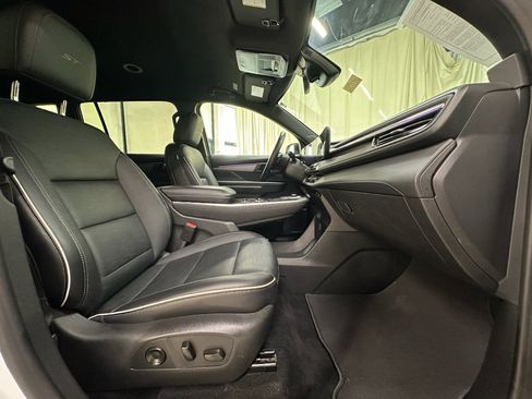 Certified 2026 Buick Enclave Sport Touring AWD/4WD image 24