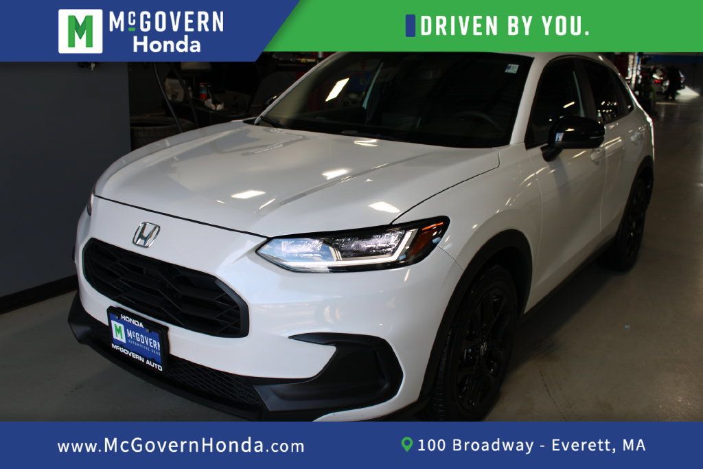 Used 2024 Honda HR-V Sport image 1
