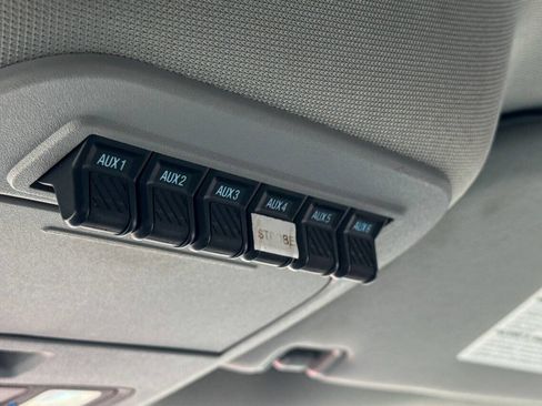 Used 2023 Ford F550 2WD Crew Cab Super Duty image 28