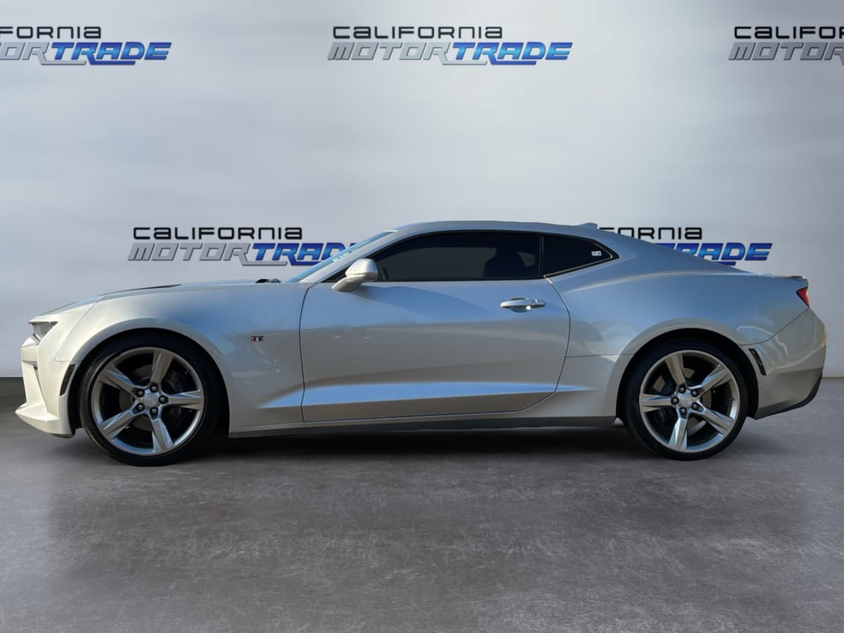 Used 2017 Chevrolet Camaro SS RWD image 8