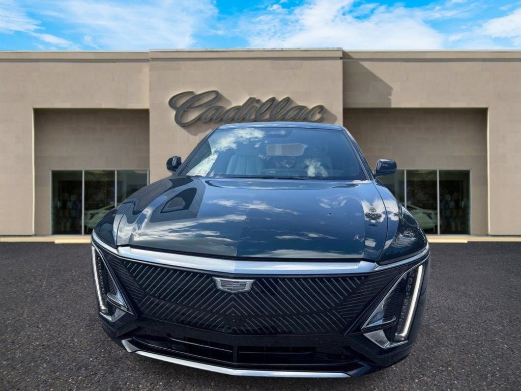 Used 2024 Cadillac Lyriq Luxury w/ LPO, Floor Liner Package RWD image 8